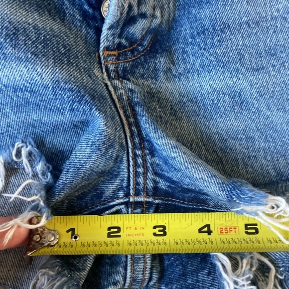 AGOLDE Parker Cut Off Denim Shorts Dark Swapmeet Sz 26 100% Cotton A026 E-811 - Picture 5 of 6